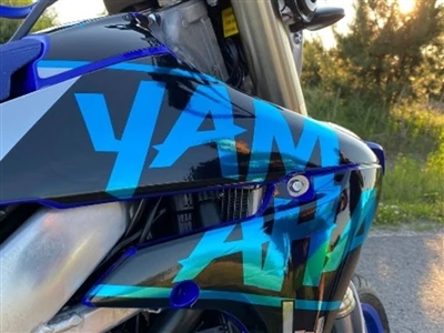 10 Pengeluar Vinyl Balut Motosikal Terbaik pada 2024